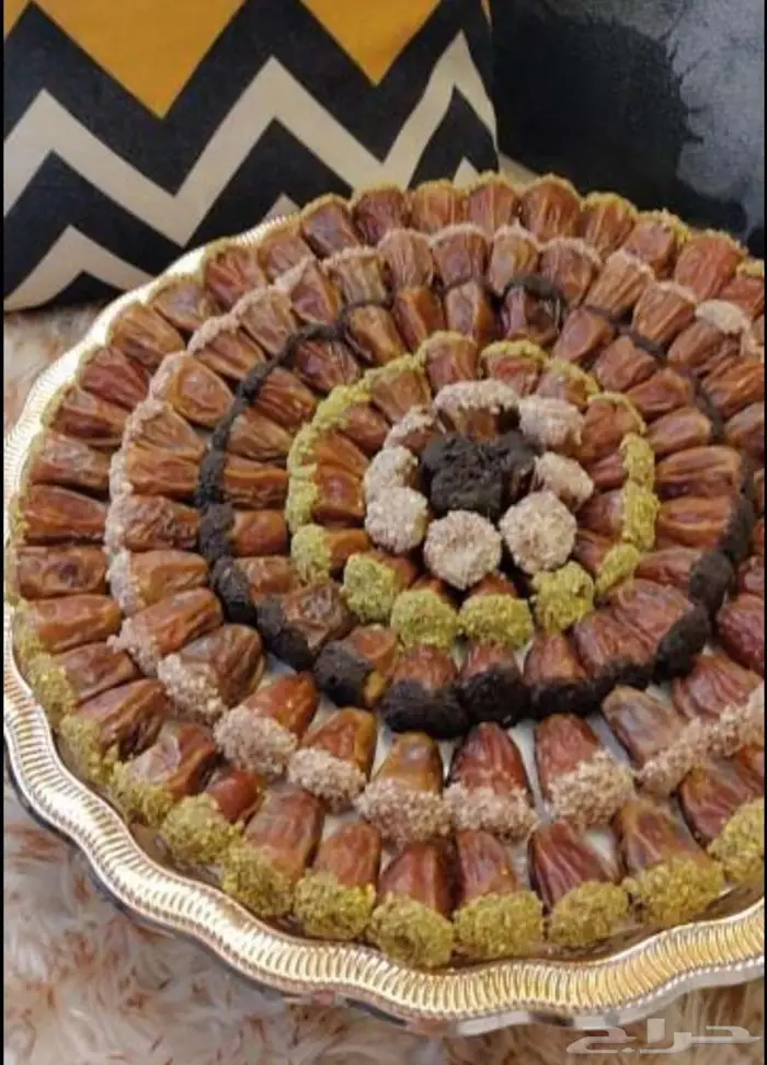 تمر محشي مع المكسرات 6
