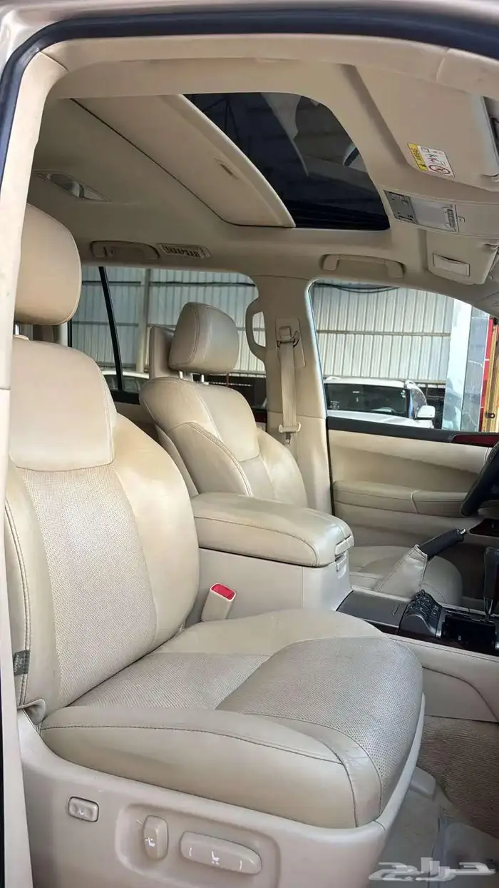 جيب لكزس LX 2014 فل كامل 34