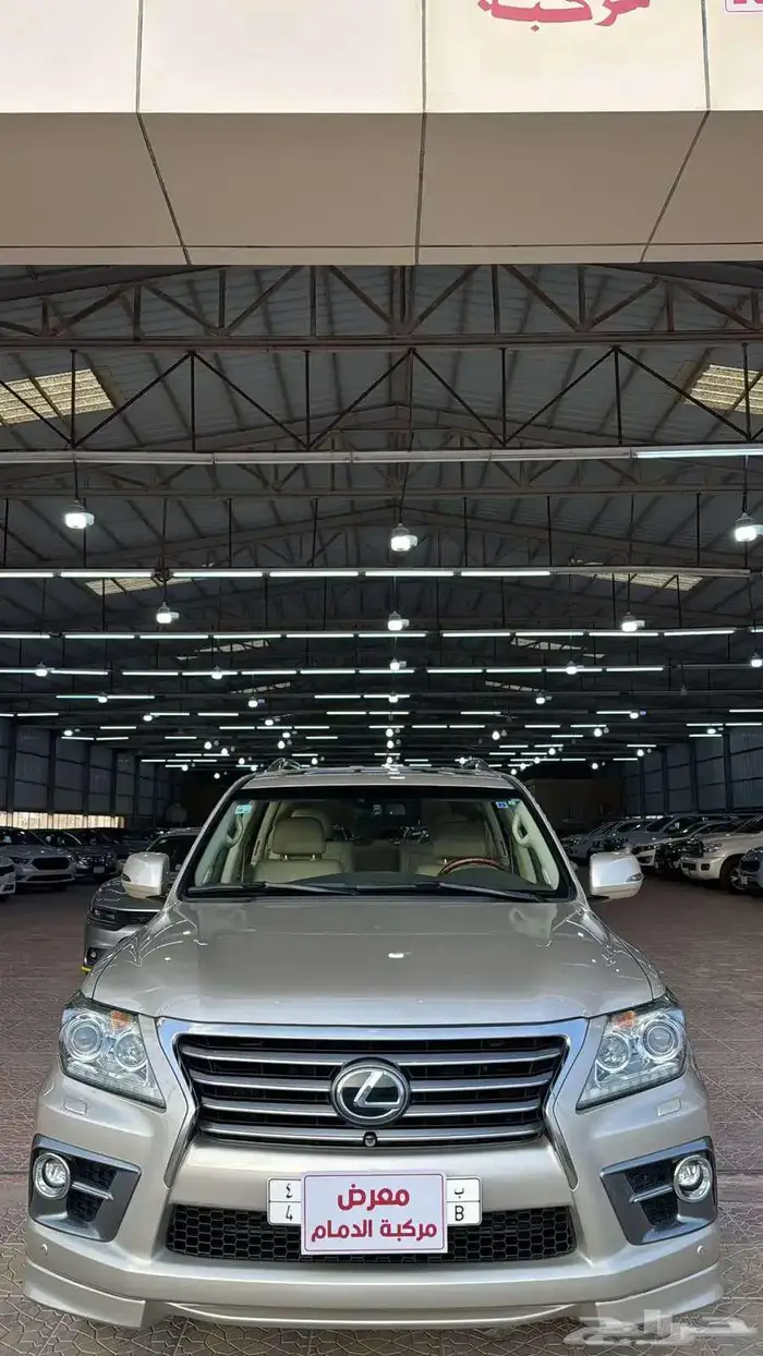 جيب لكزس LX 2014 فل كامل 9