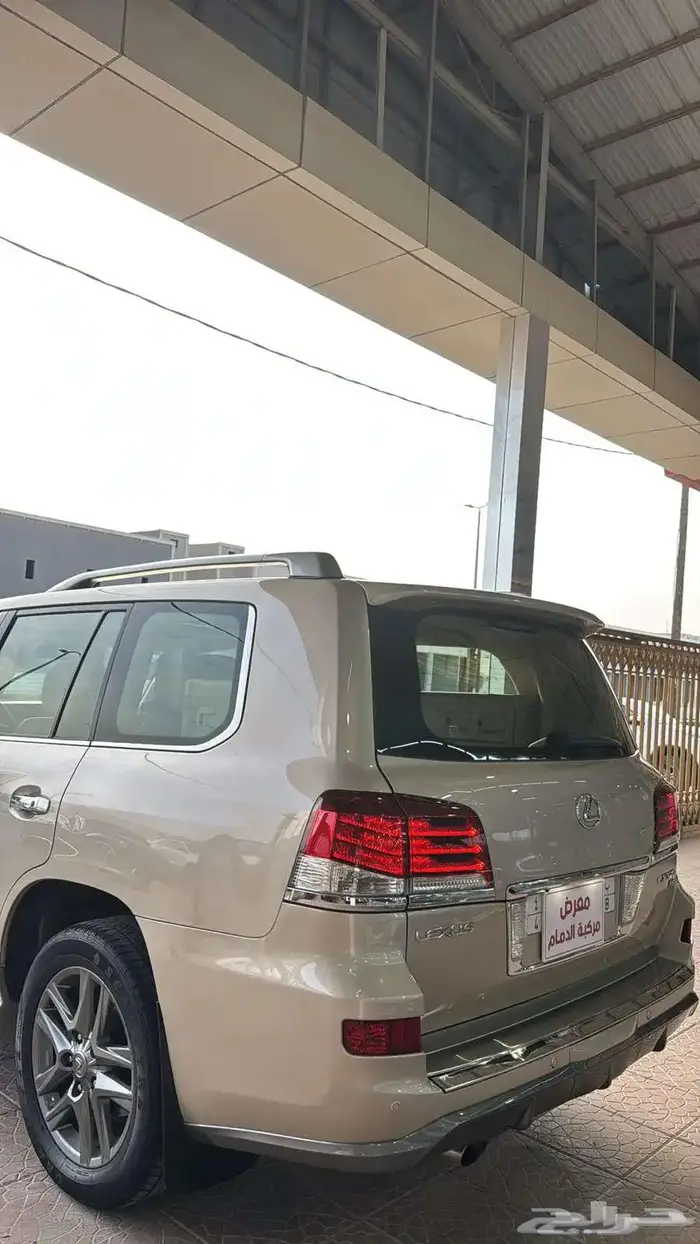 جيب لكزس LX 2014 فل كامل 14