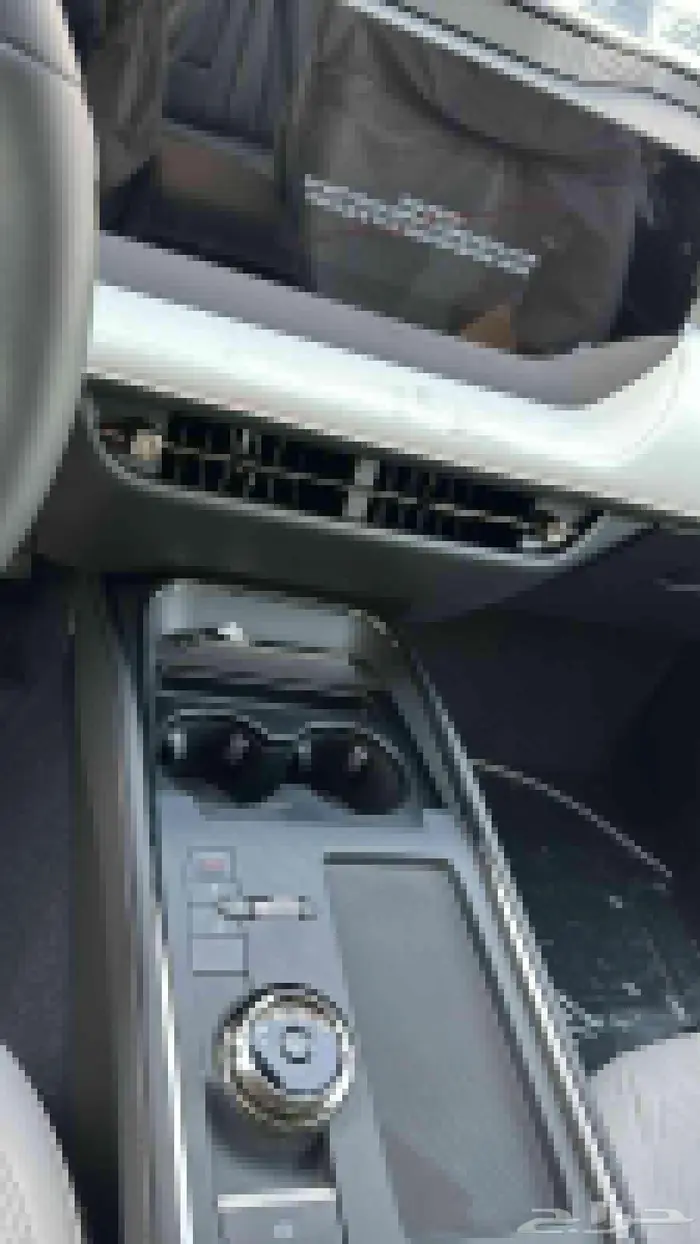 فورد تورس ترند نص فل 2026 سعودى صيانه مجانيه 8