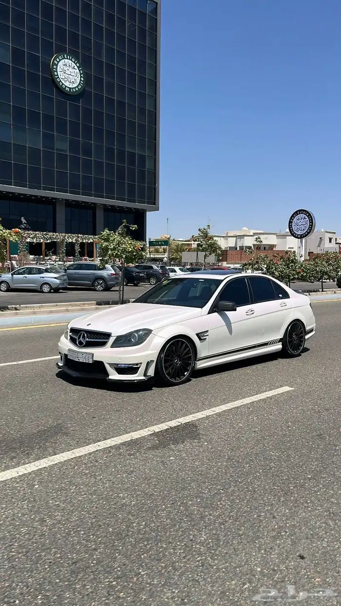 مرسيدس C63 Performance Package 2012 2