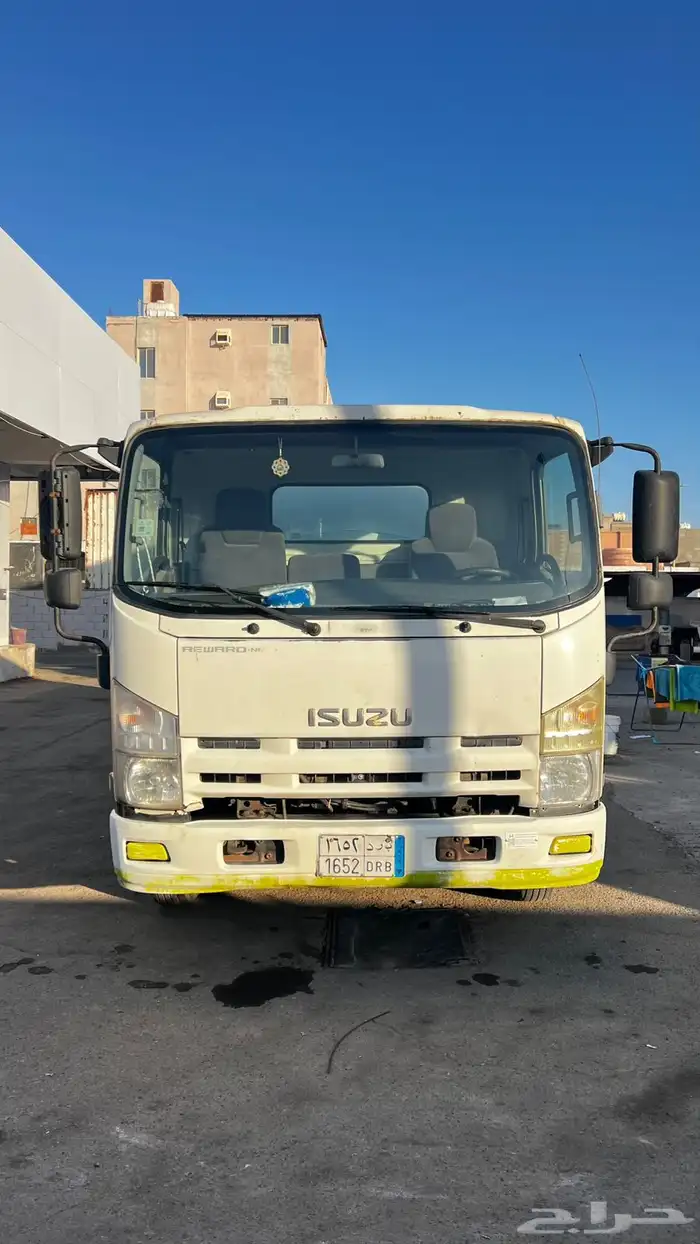 للبيع دينه سيزو باخشب الفين 13 5