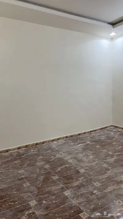 للايجار عمارة عزاب 8غرف بالكامل بموقع مميز حي منفوحة ب58 الف index
