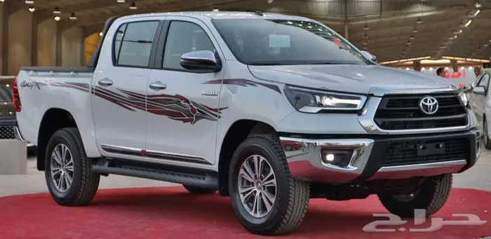 هيلوكس بنزين توماتيك 2.7 دبل S-GLX 2025 6