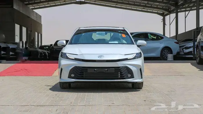 تويوتا كامري 2025 متوفر جميع انواعها كاش _ اقساط 3