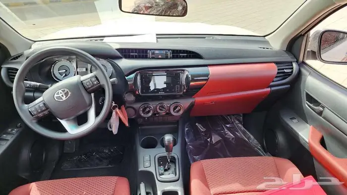 هايلوكس غمارتين GLSبنزين اتوماتيك بدون دبل بريمي 2025 7