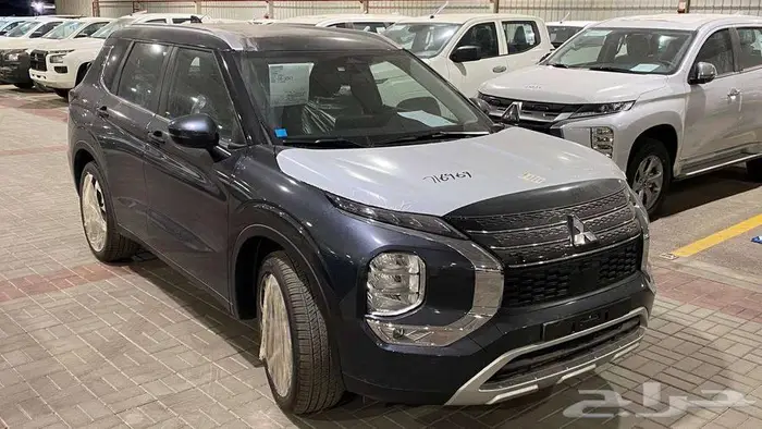 ميتسوبيشي اوتلاندر نص فل موديل 2025 1