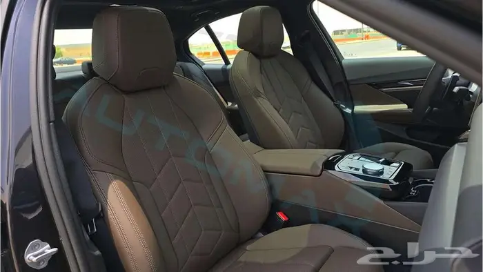 بي ام دبليو 520i خليجي 2025 اصفار مع ضمان الوكيل 31