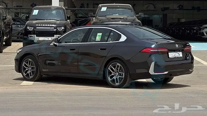 بي ام دبليو 520i خليجي 2025 اصفار مع ضمان الوكيل 4