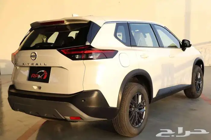 نيسان اكس تريل 2025 ستاندرد 5 راكب 4