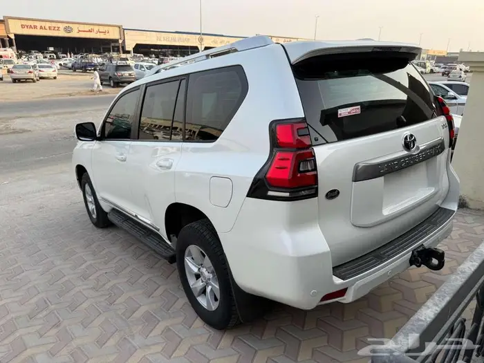 تويوتا برادو نص فل TXL V6 ابيض ممشى 112 الف بنزين 2020 13
