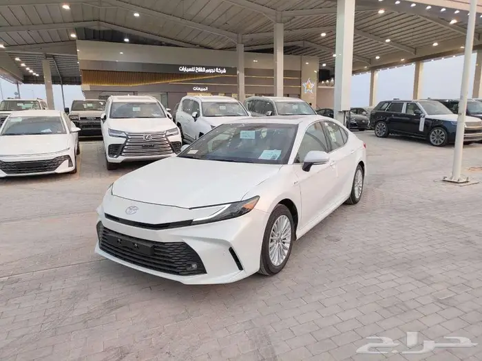 تويوتا كامري E-PLUS هايبرد 2025 1