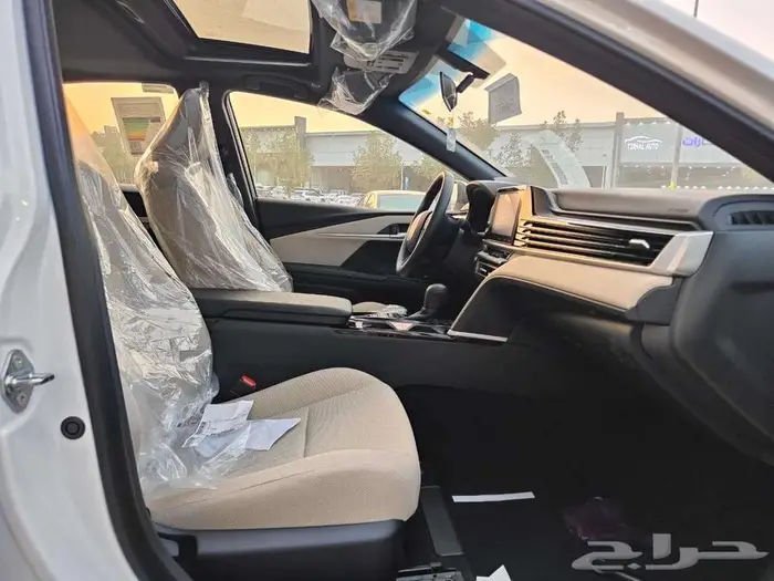 تويوتا كامري E-PLUS هايبرد 2025 6