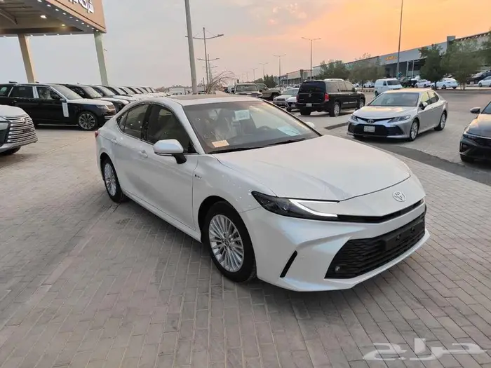 تويوتا كامري E-PLUS هايبرد 2025 2