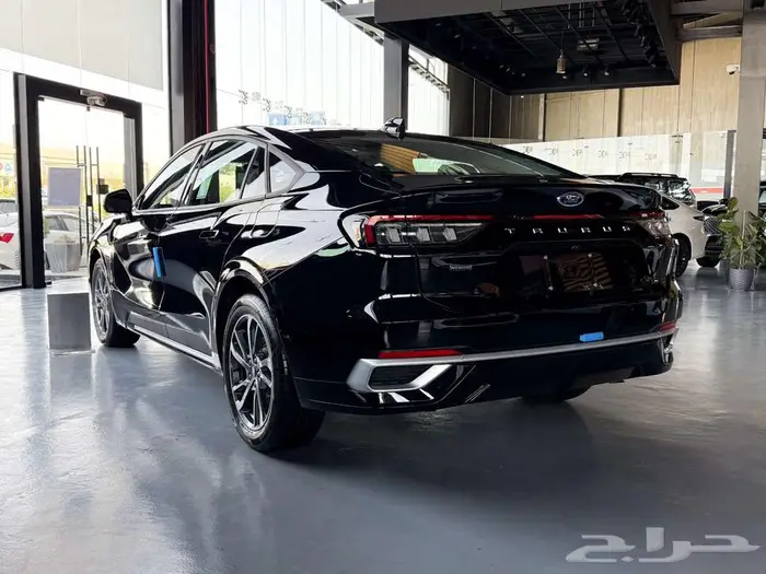 فورد تورس امبيانتي هايبرد 2025 8