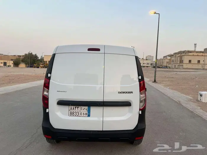 رينو دوكر 2021 نظيف جدا مالك واحد 5
