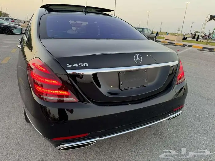 S450 VIP 2018 مخزن اسود ملكي 12