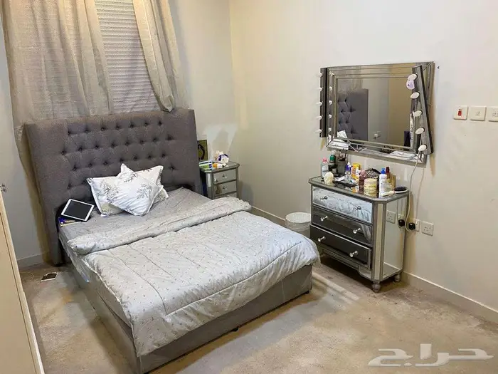 للبيع دور اول حي المصيف 2