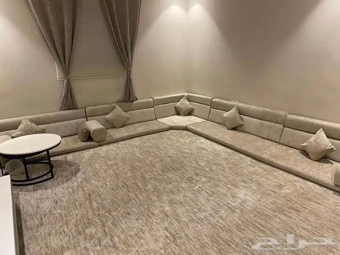 للبيع دور اول حي المصيف 4