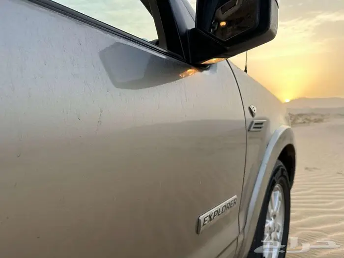 للبيع اكسبلورر فل كامل 8 Vنظيف جدا جاهز للنقل والسفر 23