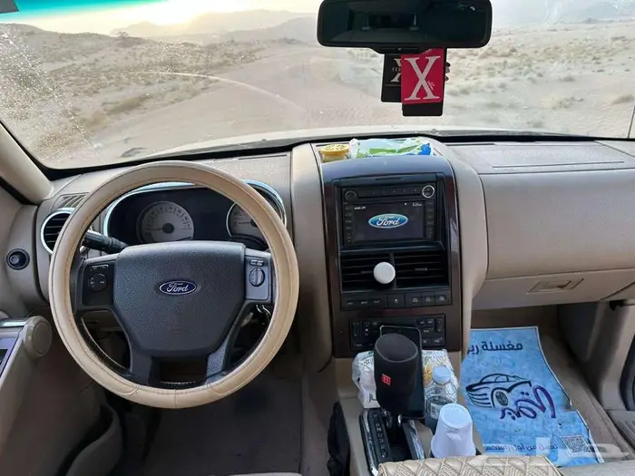 للبيع اكسبلورر فل كامل 8 Vنظيف جدا جاهز للنقل والسفر 14
