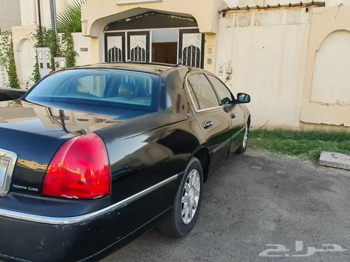 تاون كار 2007 للبيع 5