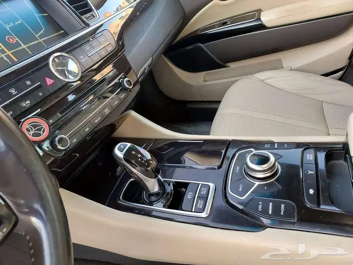 2017 Kia Quoris كيا كوريس V6 نظيفة 10