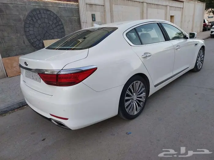 2017 Kia Quoris كيا كوريس V6 نظيفة 3