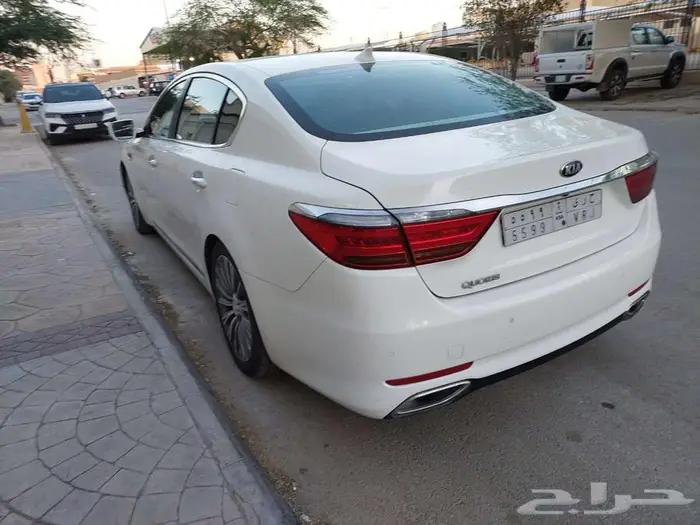 2017 Kia Quoris كيا كوريس V6 نظيفة 4