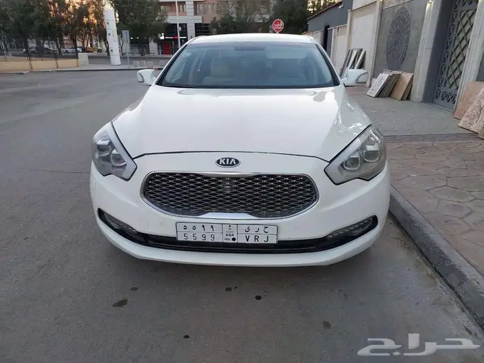 2017 Kia Quoris كيا كوريس V6 نظيفة 6