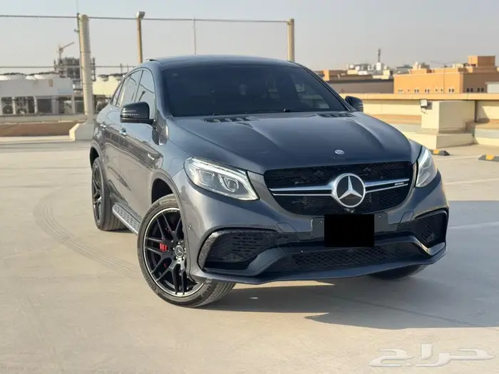 GLE63S AMG black package 3