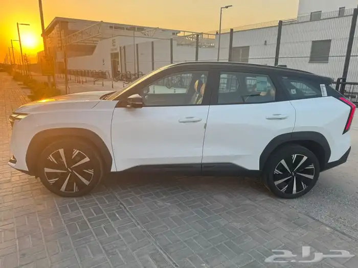 جيلي ستاراي 2024 8