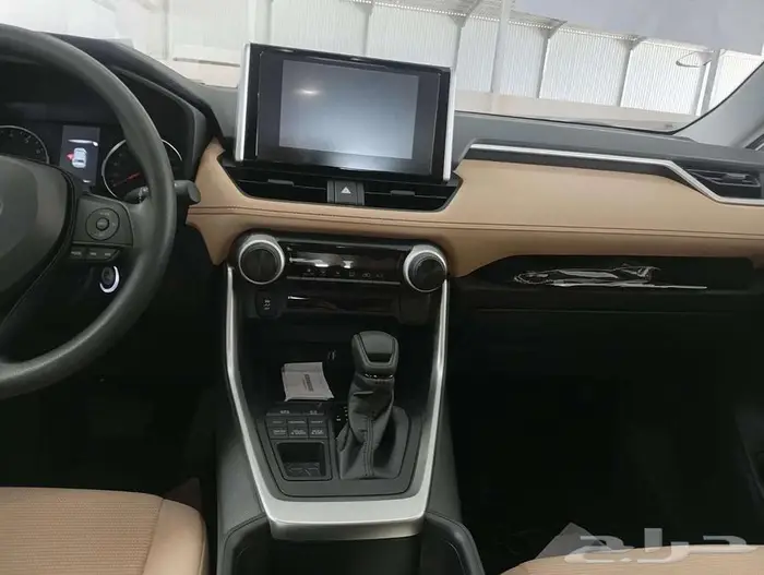 تويوتا راف فور LE 4X4 ستاندر بنزين 2025 20