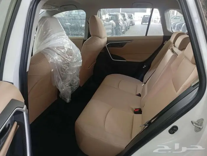 تويوتا راف فور LE 4X4 ستاندر بنزين 2025 11