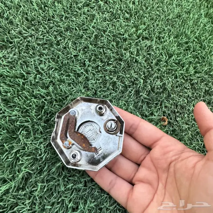 علامة شنطة كابرس تربيعة 1