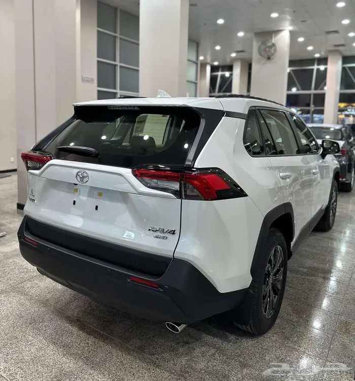 راف فور اكس ال اي بنزين فتحة سقف 2025 RAV4 2.0 XLE 4