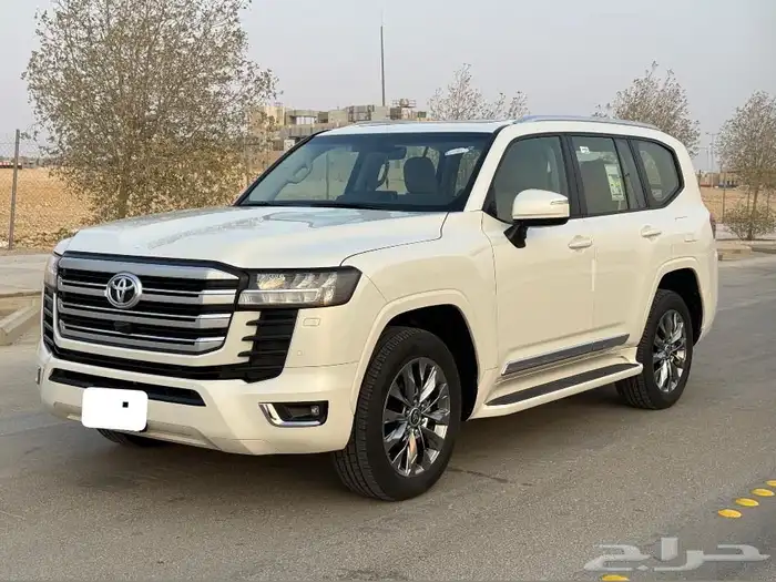 لاند كروزر GXR4 2023 1
