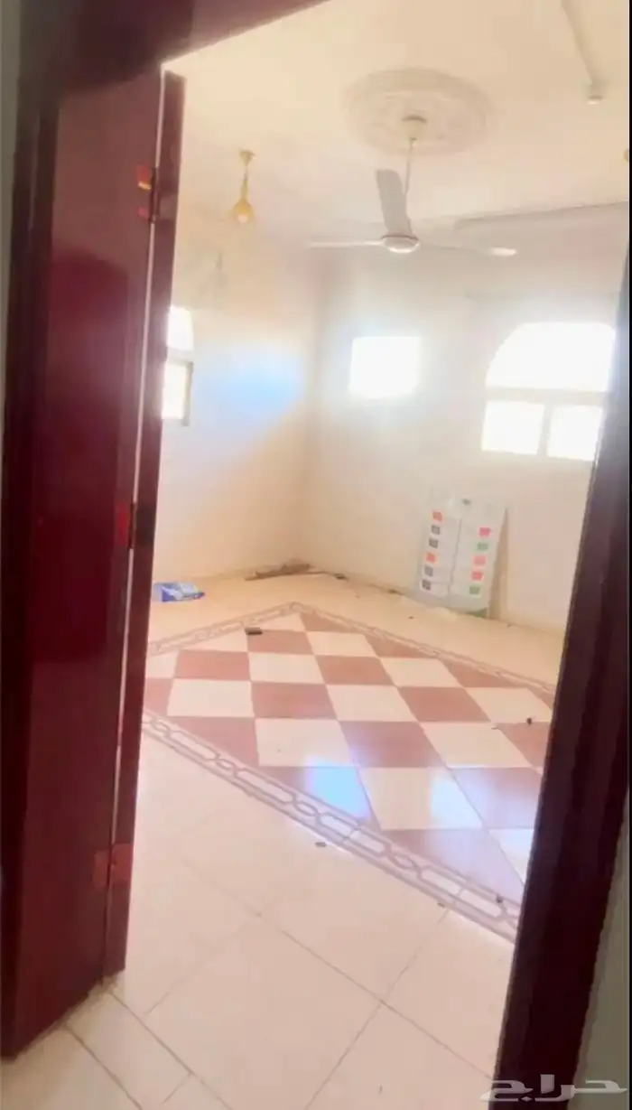 للبيع عمارة في مخطط العزيزية م738 على شارعين 20غربي20شمالي 5