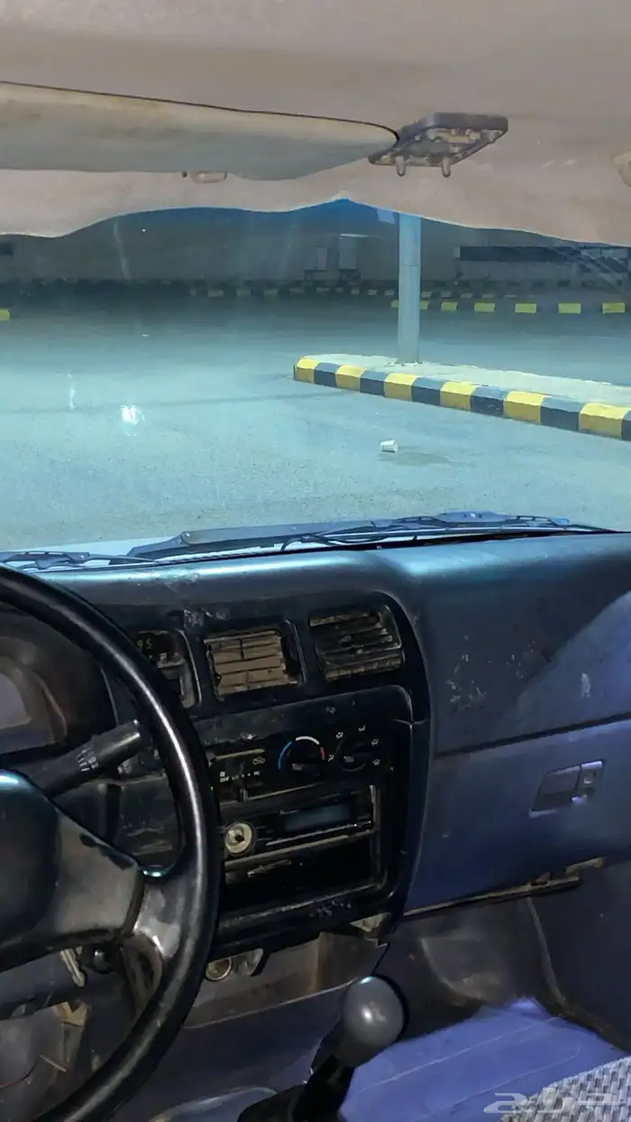 للبيع هايلكس 1999 9