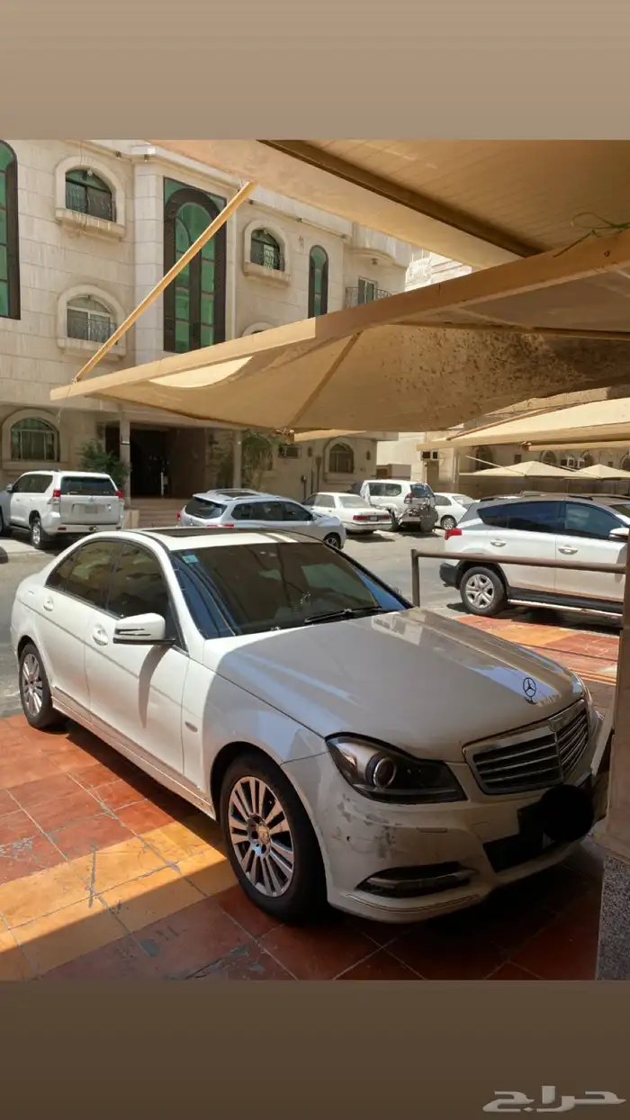 مرسيدس c200 نظيفة جدا 0
