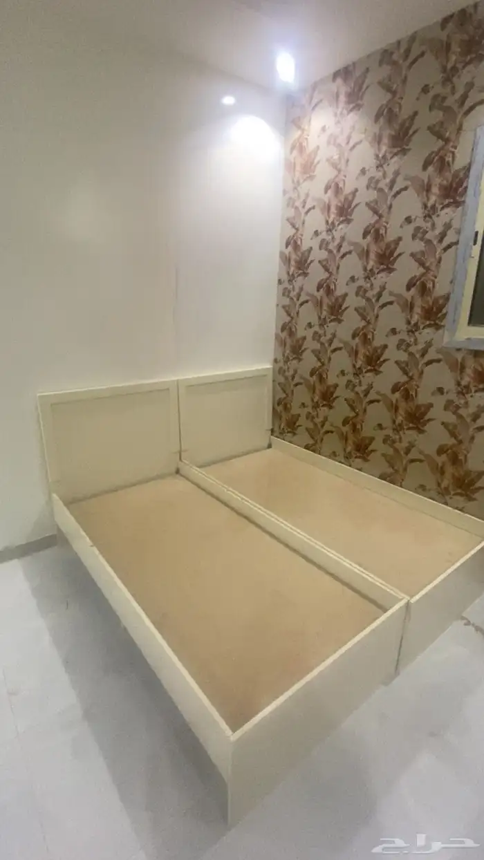 اثنين من الاسره للبيع سبب البيع للحاجه 0