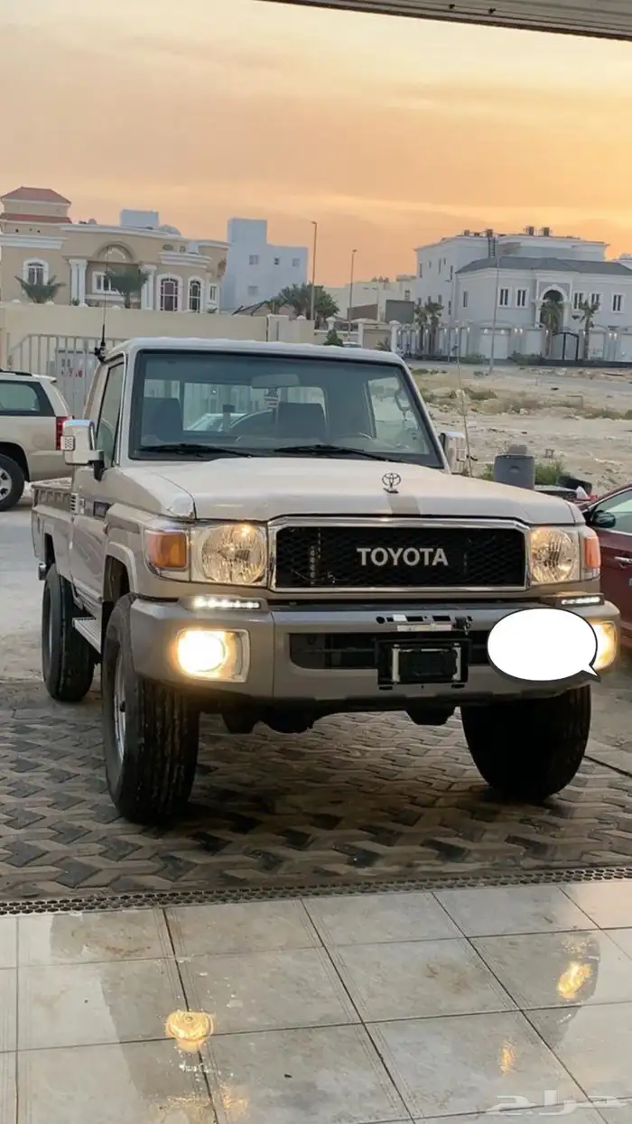 للبيع تويوتا شاص 8