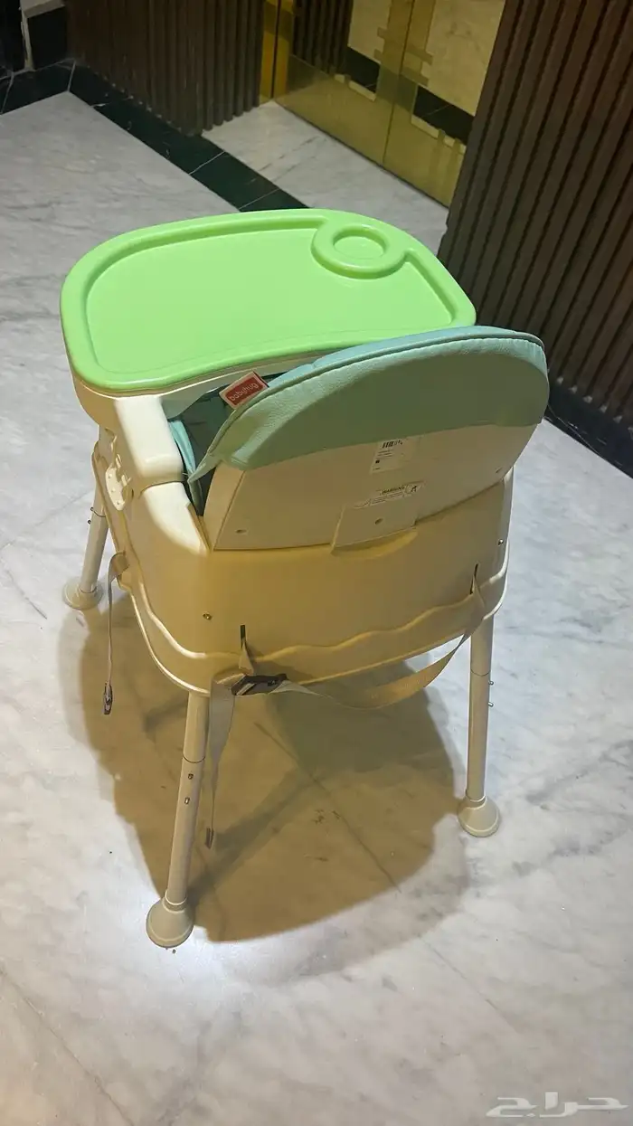 كرسي اطفال بحالة جيدة 0