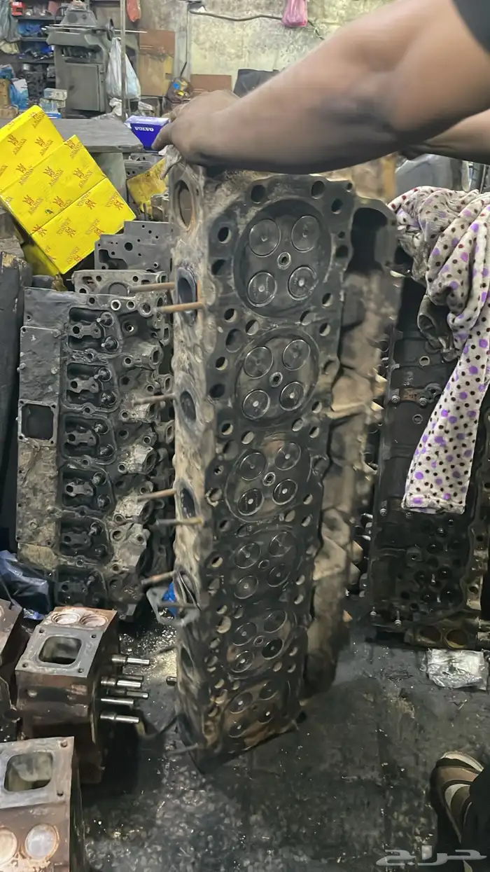 للبيع راس مكينة بلدوزر D8R 2