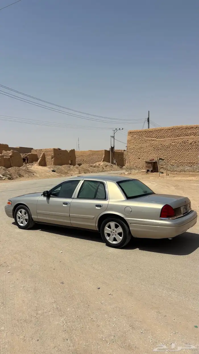 فورد فاكتوريا الموديل 2012 سعودي فل كامل 6