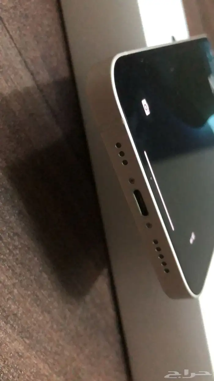 ايفون13 4