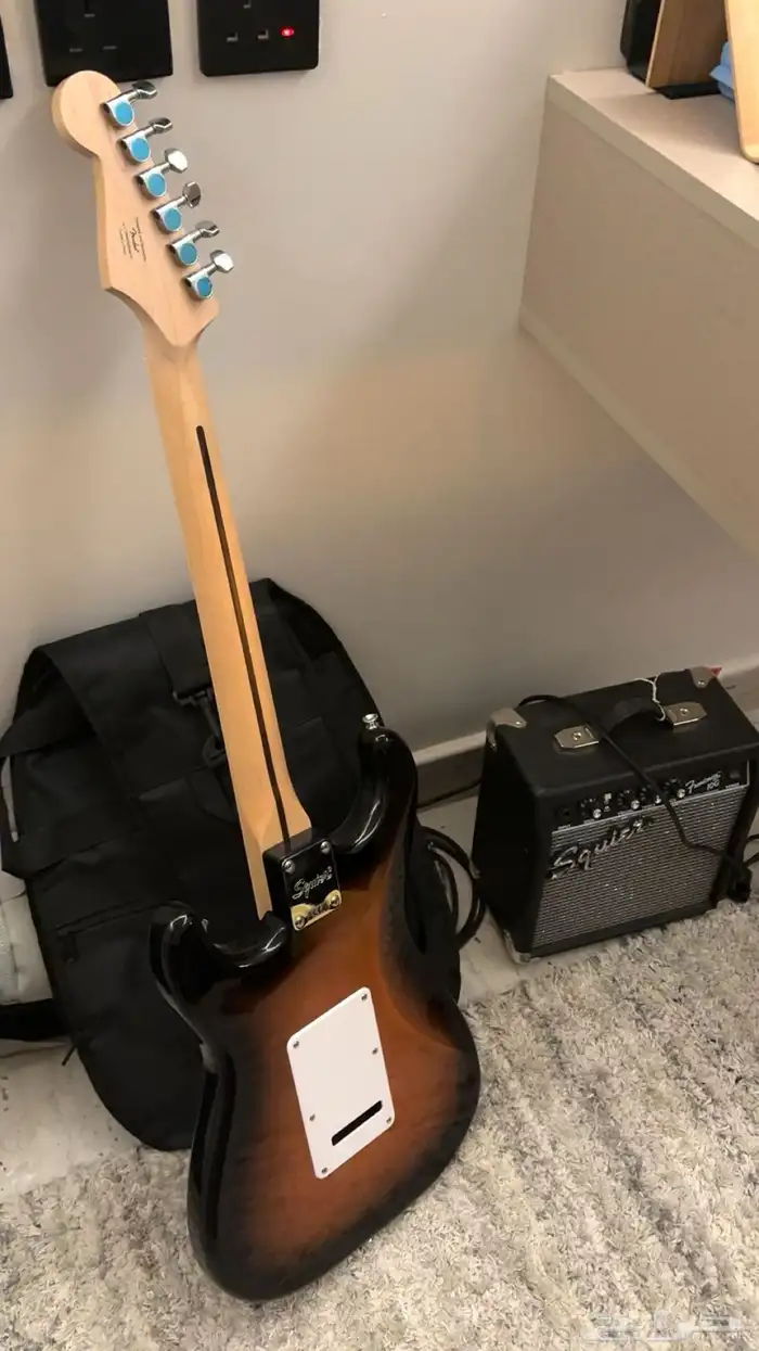 قيتار كهربائي - electric guitar 2
