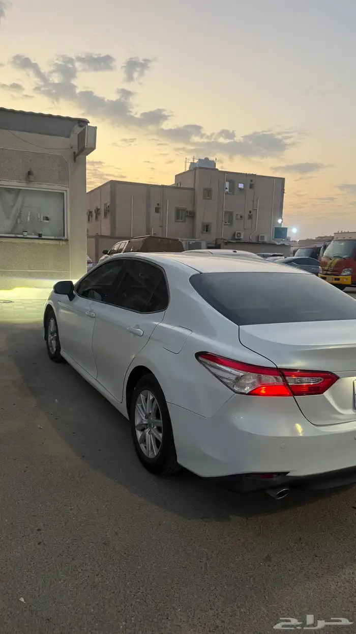 كامري 2019 هايبرد للبيع ماشيه 147 الف 3
