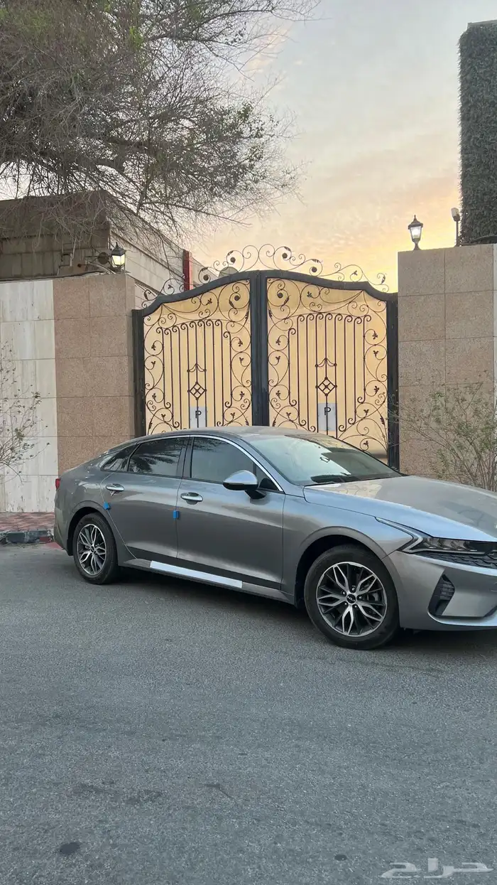 كيا K5 2023 ممشى 9 الف 1